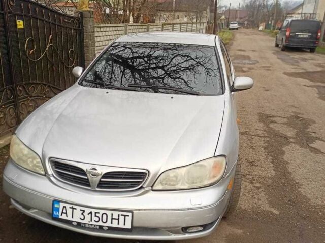 Серый Ниссан Максима, объемом двигателя 2 л и пробегом 328 тыс. км за 2000 $, фото 2 на Automoto.ua