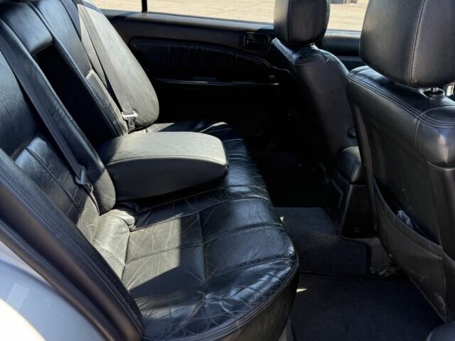 Серый Ниссан Максима, объемом двигателя 3 л и пробегом 300 тыс. км за 1350 $, фото 8 на Automoto.ua