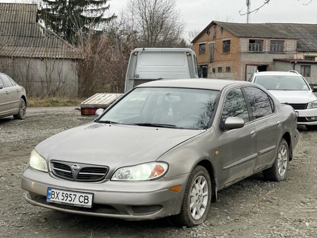 Серый Ниссан Максима, объемом двигателя 2 л и пробегом 300 тыс. км за 1850 $, фото 3 на Automoto.ua