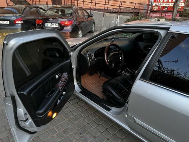 Сірий Ніссан Максіма, об'ємом двигуна 3 л та пробігом 206 тис. км за 5000 $, фото 4 на Automoto.ua