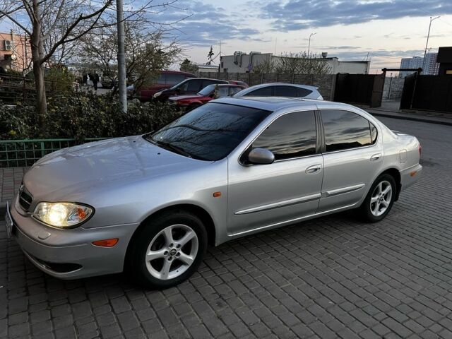 Сірий Ніссан Максіма, об'ємом двигуна 3 л та пробігом 206 тис. км за 5000 $, фото 3 на Automoto.ua