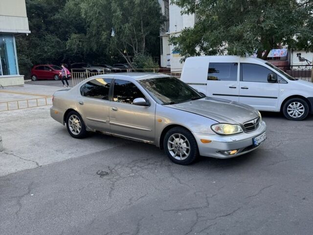 Серый Ниссан Максима, объемом двигателя 3 л и пробегом 310 тыс. км за 2000 $, фото 3 на Automoto.ua