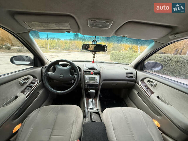 Ниссан Максима 2000 в Никополе на Automoto.ua Серый Ниссан Максима, объемом двигателя 2 л и пробегом 380 тыс. км за 3600 $, фото 10 на Automoto.ua