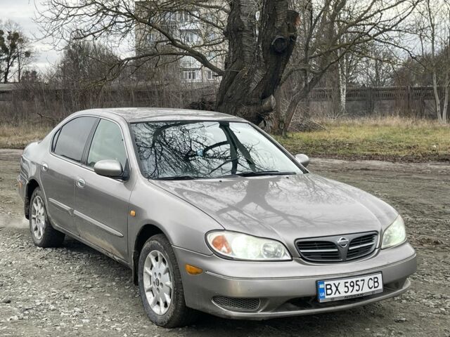 Серый Ниссан Максима, объемом двигателя 2 л и пробегом 300 тыс. км за 1850 $, фото 6 на Automoto.ua