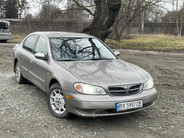 Серый Ниссан Максима, объемом двигателя 2 л и пробегом 300 тыс. км за 1850 $, фото 2 на Automoto.ua