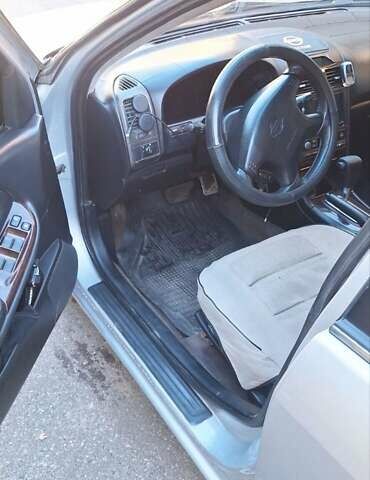 Серый Ниссан Максима, объемом двигателя 2 л и пробегом 320 тыс. км за 3000 $, фото 2 на Automoto.ua