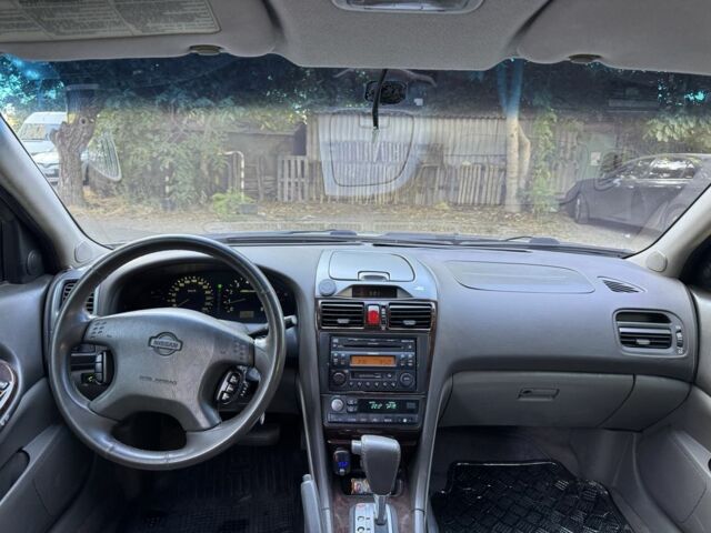 Серый Ниссан Максима, объемом двигателя 3 л и пробегом 310 тыс. км за 2000 $, фото 6 на Automoto.ua