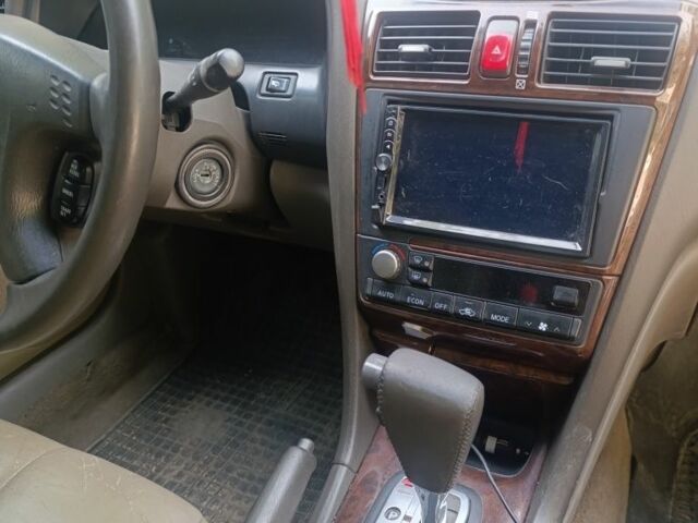 Сірий Ніссан Максіма, об'ємом двигуна 3 л та пробігом 300 тис. км за 3200 $, фото 6 на Automoto.ua