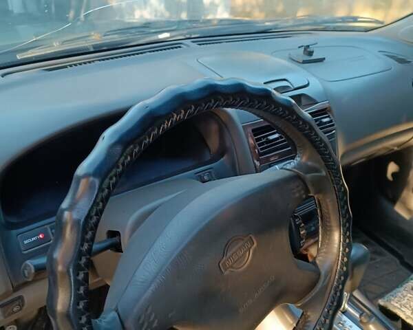 Сірий Ніссан Максіма, об'ємом двигуна 3 л та пробігом 400 тис. км за 2100 $, фото 3 на Automoto.ua