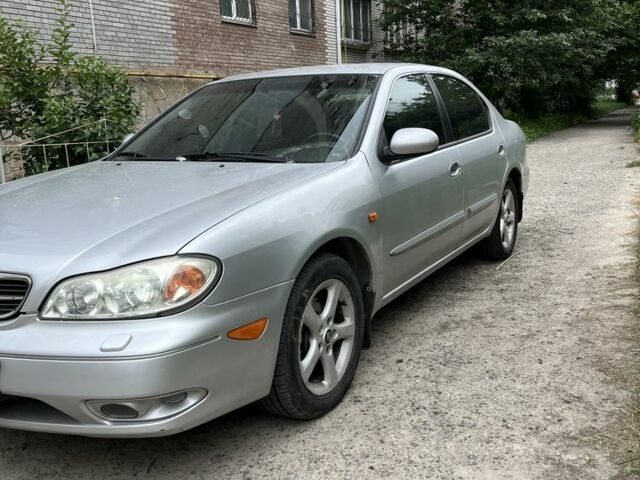 Сірий Ніссан Максіма, об'ємом двигуна 2 л та пробігом 272 тис. км за 2800 $, фото 1 на Automoto.ua