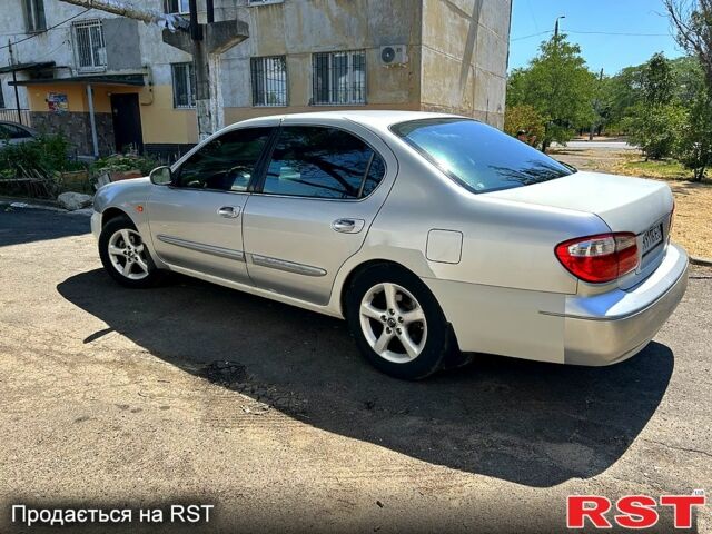 Серый Ниссан Максима, объемом двигателя 2 л и пробегом 245 тыс. км за 2700 $, фото 5 на Automoto.ua