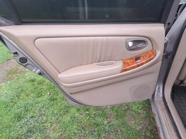 Серый Ниссан Максима, объемом двигателя 3 л и пробегом 487 тыс. км за 2200 $, фото 15 на Automoto.ua