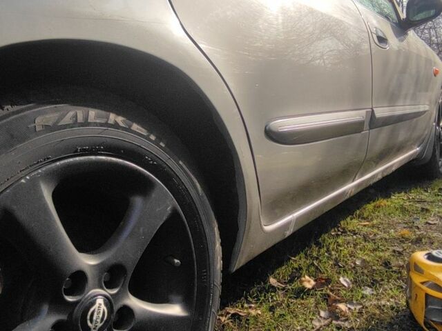 Сірий Ніссан Максіма, об'ємом двигуна 3 л та пробігом 278 тис. км за 2000 $, фото 7 на Automoto.ua