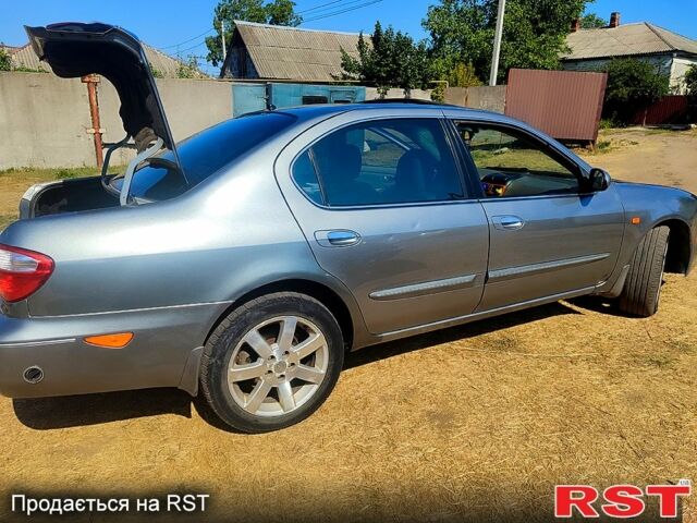 Серый Ниссан Максима, объемом двигателя 2 л и пробегом 400 тыс. км за 4500 $, фото 3 на Automoto.ua