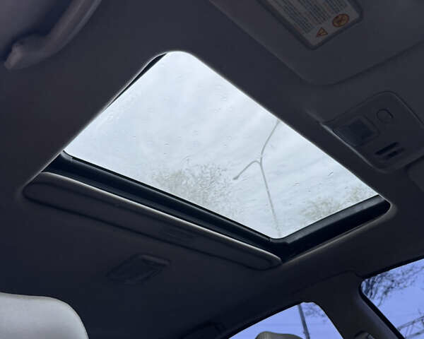 Серый Ниссан Максима, объемом двигателя 2 л и пробегом 285 тыс. км за 2350 $, фото 28 на Automoto.ua