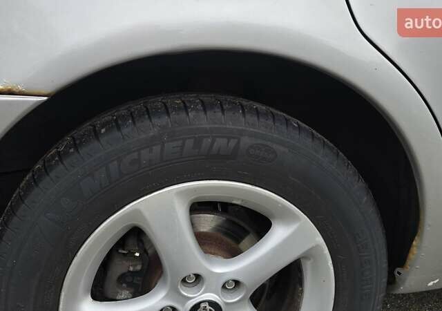 Серый Ниссан Максима, объемом двигателя 2.99 л и пробегом 364 тыс. км за 4100 $, фото 23 на Automoto.ua