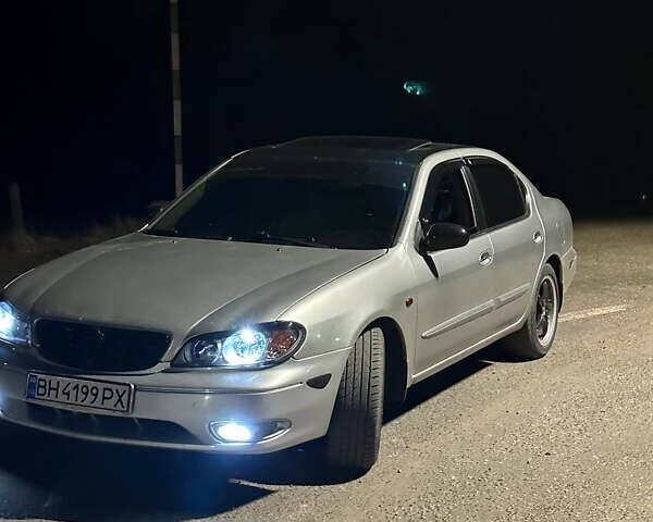 Серый Ниссан Максима, объемом двигателя 3 л и пробегом 328 тыс. км за 4600 $, фото 4 на Automoto.ua