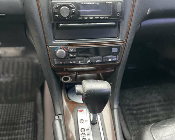 Сірий Ніссан Максіма, об'ємом двигуна 3 л та пробігом 275 тис. км за 3950 $, фото 16 на Automoto.ua