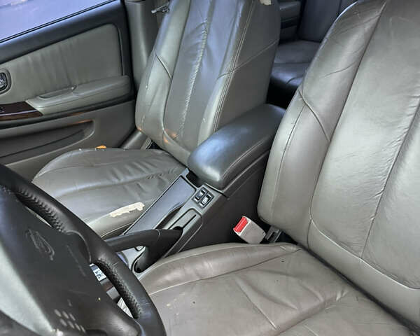 Серый Ниссан Максима, объемом двигателя 2 л и пробегом 285 тыс. км за 2350 $, фото 19 на Automoto.ua