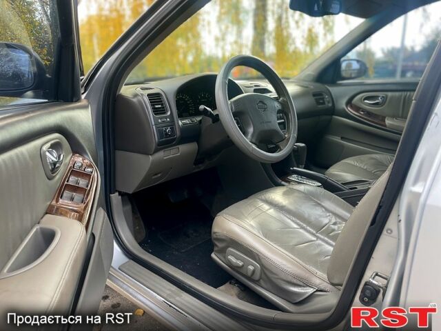Ниссан Максима 2002 в Лубнах на Automoto.ua Серый Ниссан Максима, объемом двигателя 2 л и пробегом 264 тыс. км за 4499 $, фото 6 на Automoto.ua