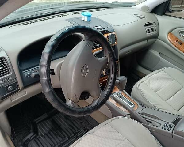 Ниссан Максима 2002 в Кременчуге на Automoto.ua Серый Ниссан Максима, объемом двигателя 2 л и пробегом 295 тыс. км за 3200 $, фото 18 на Automoto.ua