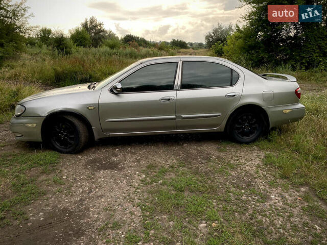 Ниссан Максима 2002 в Верхнеднепровске на Automoto.ua Серый Ниссан Максима, объемом двигателя 3 л и пробегом 365 тыс. км за 3300 $, фото 6 на Automoto.ua