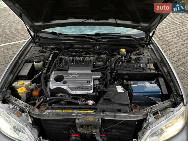 Серый Ниссан Максима, объемом двигателя 2.96 л и пробегом 315 тыс. км за 2999 $, фото 36 на Automoto.ua