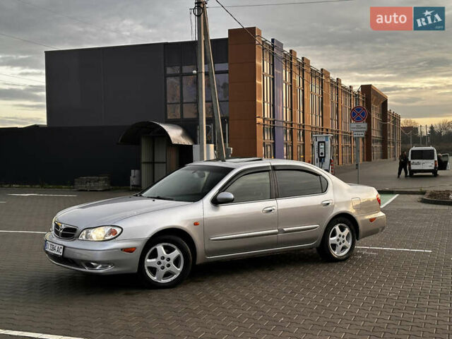 Серый Ниссан Максима, объемом двигателя 2.96 л и пробегом 315 тыс. км за 2999 $, фото 2 на Automoto.ua