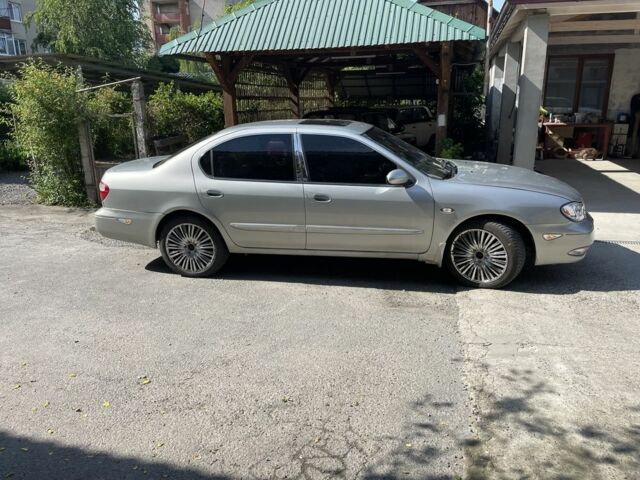 Серый Ниссан Максима, объемом двигателя 3 л и пробегом 180 тыс. км за 4000 $, фото 3 на Automoto.ua