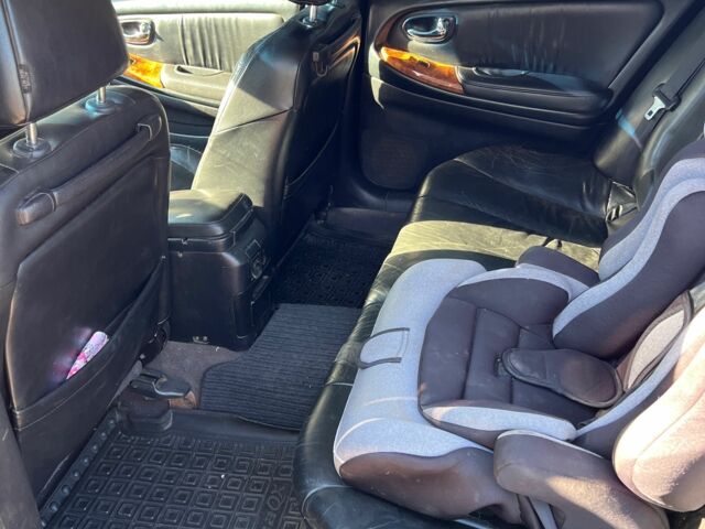 Серый Ниссан Максима, объемом двигателя 3 л и пробегом 240 тыс. км за 3500 $, фото 5 на Automoto.ua