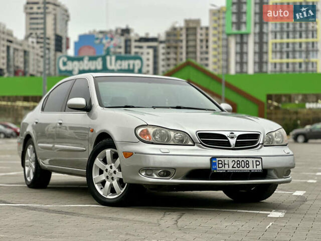 Серый Ниссан Максима, объемом двигателя 2 л и пробегом 286 тыс. км за 4999 $, фото 1 на Automoto.ua