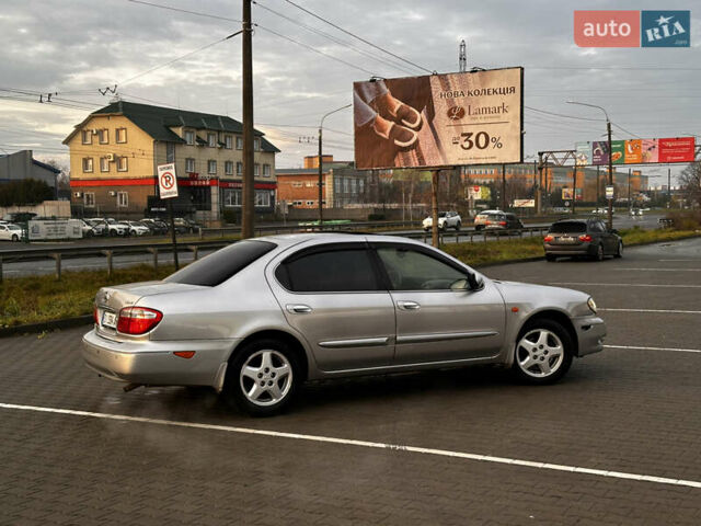 Серый Ниссан Максима, объемом двигателя 2.96 л и пробегом 315 тыс. км за 2999 $, фото 5 на Automoto.ua