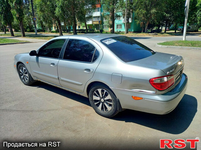 Сірий Ніссан Максіма, об'ємом двигуна 2 л та пробігом 270 тис. км за 3800 $, фото 8 на Automoto.ua