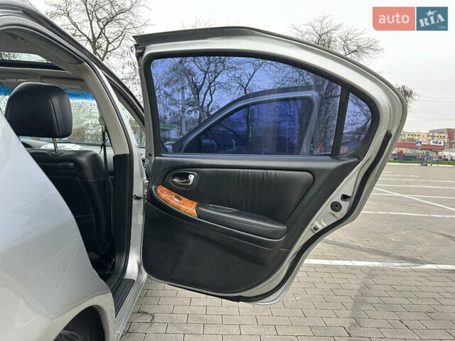 Серый Ниссан Максима, объемом двигателя 2 л и пробегом 286 тыс. км за 4999 $, фото 27 на Automoto.ua