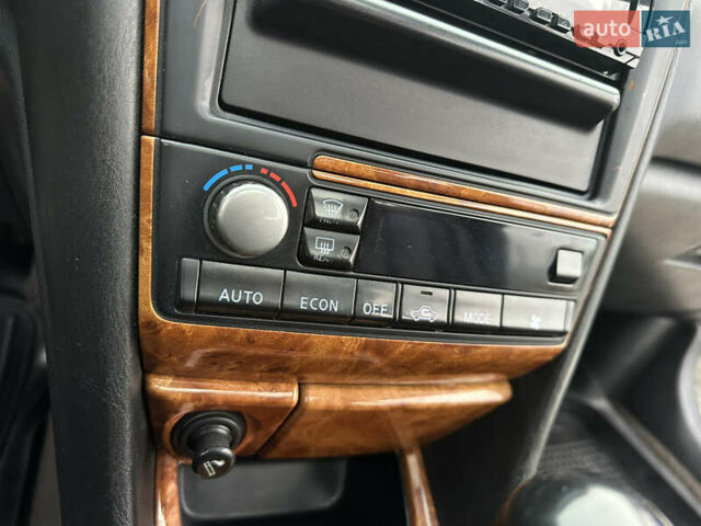 Серый Ниссан Максима, объемом двигателя 2 л и пробегом 286 тыс. км за 4999 $, фото 38 на Automoto.ua