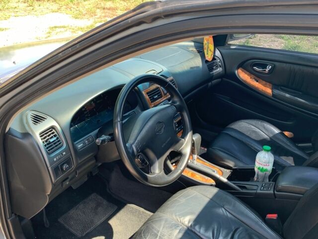 Серый Ниссан Максима, объемом двигателя 3 л и пробегом 508 тыс. км за 3400 $, фото 9 на Automoto.ua