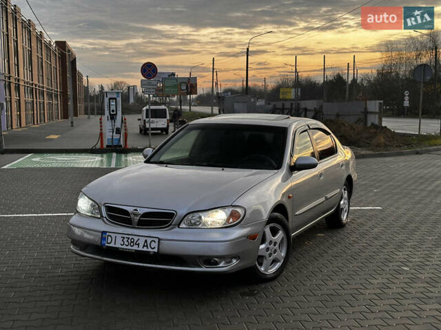 Серый Ниссан Максима, объемом двигателя 2.96 л и пробегом 315 тыс. км за 2999 $, фото 1 на Automoto.ua