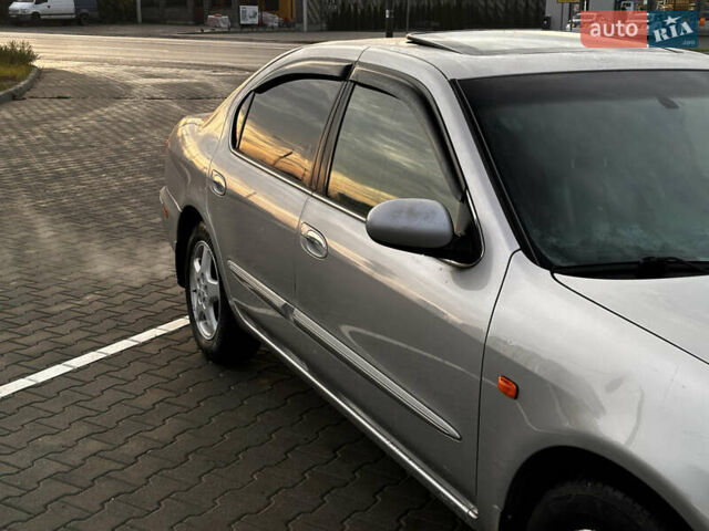 Серый Ниссан Максима, объемом двигателя 2.96 л и пробегом 315 тыс. км за 2999 $, фото 11 на Automoto.ua