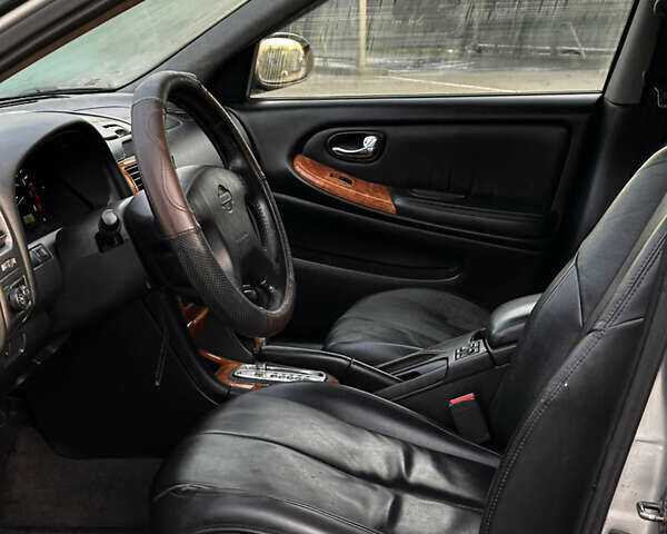 Серый Ниссан Максима, объемом двигателя 2.96 л и пробегом 315 тыс. км за 2999 $, фото 20 на Automoto.ua