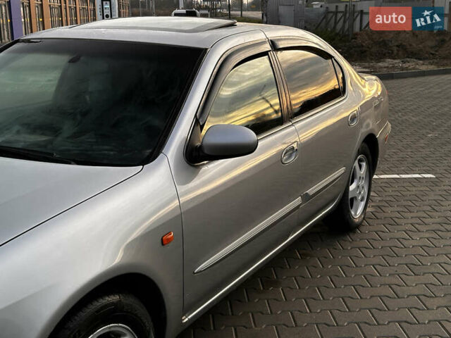 Серый Ниссан Максима, объемом двигателя 2.96 л и пробегом 315 тыс. км за 2999 $, фото 12 на Automoto.ua