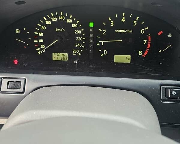 Серый Ниссан Максима, объемом двигателя 2 л и пробегом 230 тыс. км за 4300 $, фото 13 на Automoto.ua