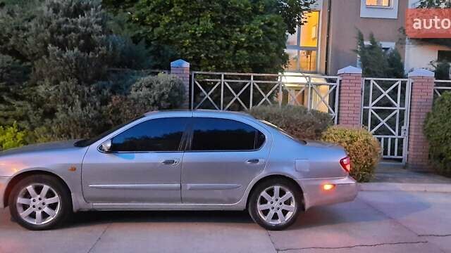 Сірий Ніссан Максіма, об'ємом двигуна 2 л та пробігом 252 тис. км за 4900 $, фото 2 на Automoto.ua