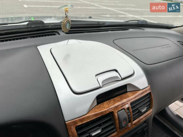 Серый Ниссан Максима, объемом двигателя 2 л и пробегом 286 тыс. км за 4999 $, фото 39 на Automoto.ua