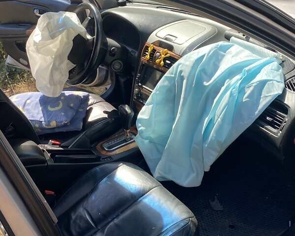 Серый Ниссан Максима, объемом двигателя 2 л и пробегом 250 тыс. км за 2200 $, фото 7 на Automoto.ua