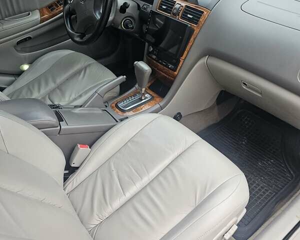 Серый Ниссан Максима, объемом двигателя 2 л и пробегом 230 тыс. км за 4300 $, фото 9 на Automoto.ua