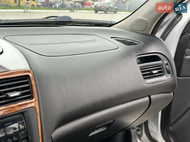 Серый Ниссан Максима, объемом двигателя 2 л и пробегом 286 тыс. км за 4999 $, фото 42 на Automoto.ua