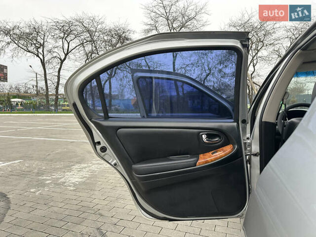 Серый Ниссан Максима, объемом двигателя 2 л и пробегом 286 тыс. км за 4999 $, фото 28 на Automoto.ua