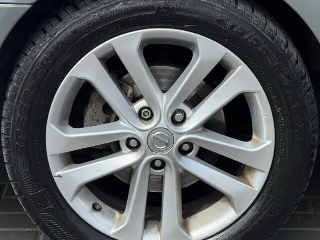 Серый Ниссан Максима, объемом двигателя 2 л и пробегом 200 тыс. км за 3550 $, фото 6 на Automoto.ua