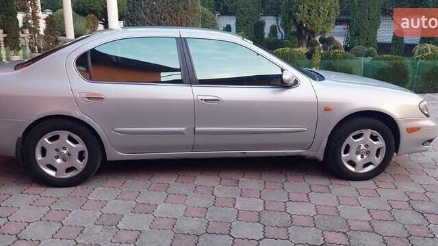 Сірий Ніссан Максіма, об'ємом двигуна 2 л та пробігом 145 тис. км за 3100 $, фото 2 на Automoto.ua