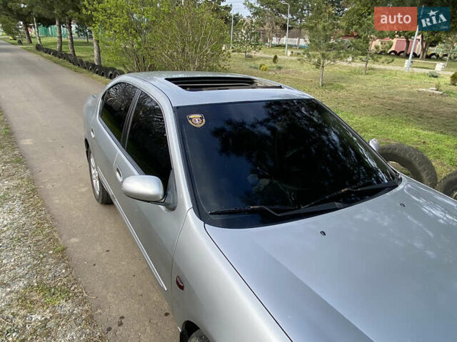 Сірий Ніссан Максіма, об'ємом двигуна 2 л та пробігом 380 тис. км за 3000 $, фото 5 на Automoto.ua